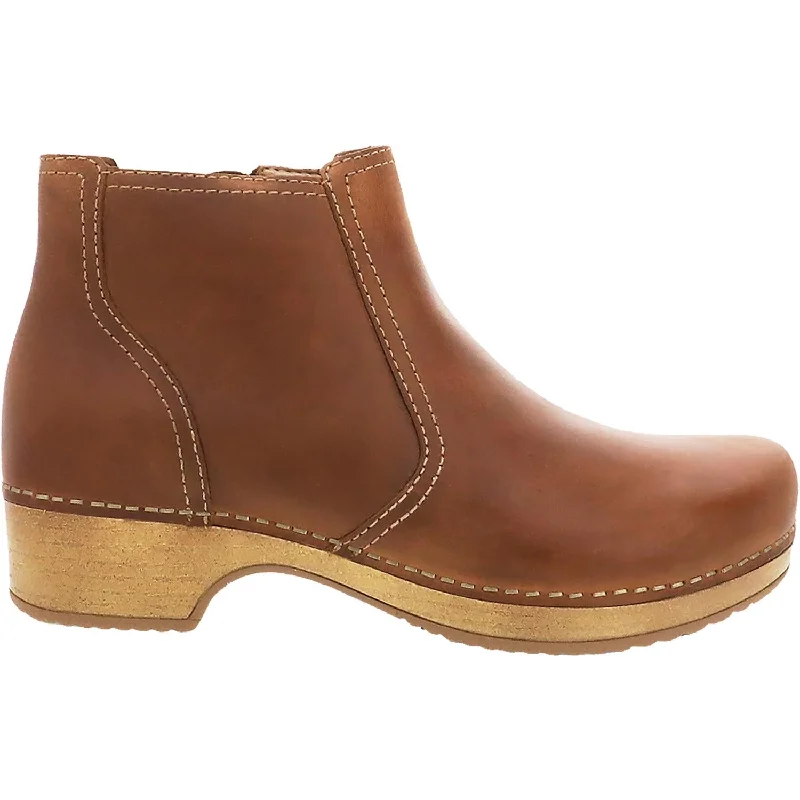 Women's Dansko Barbara Tan Oiled Pull Up Leather